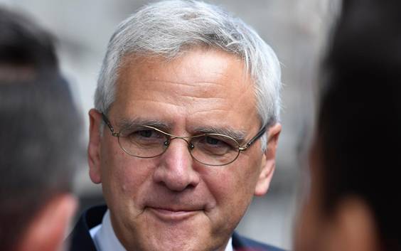 Kris Peeters daagt Ryanair voor rechtbank