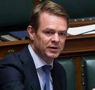 Bogaert pleit voor verbod op dragen van grote en zichtbare religieuze tekens