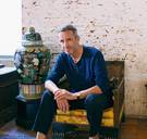 Ontwerper Dries Van Noten verkoopt meeste van zijn eigen aandelen