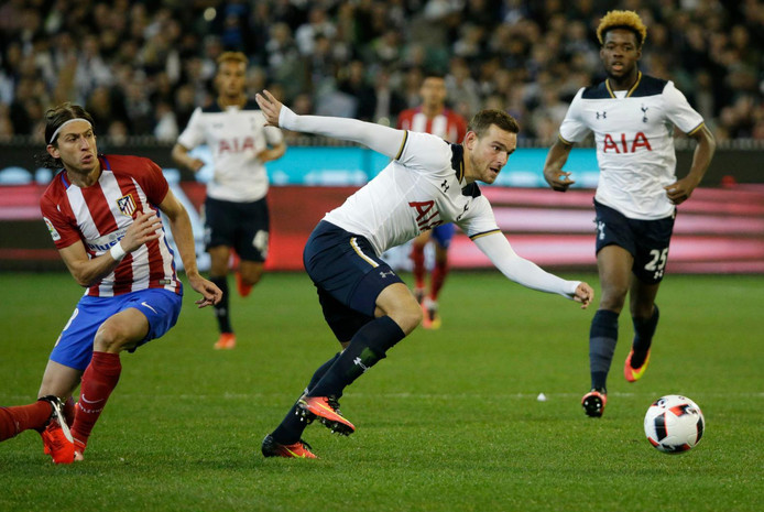 Vincent Janssen in actie voor Tottenham Hotspur.