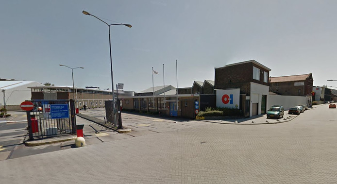 Glasfabriek O-I in Schiedam.
