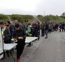 Franse politie belaagt vluchtelingenkinderen met traangas en vernielt tenten nabij Calais