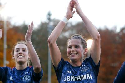 Titel kan voetbalsters Ajax bijna niet meer ontgaan