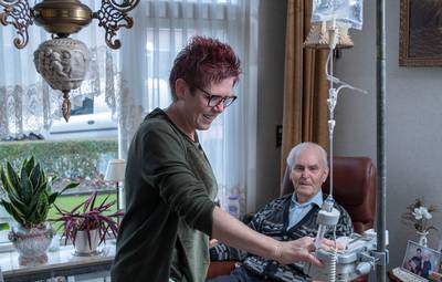 Ziekenhuiszorg aan huis met de Oncocar