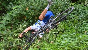 Zo leren de profs het: dit is hoe je moet vallen met een fiets