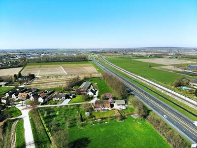 Zorgen in de Betuwe over mogelijke overlast van windpark langs de snelweg A15