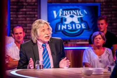 Gesprek tussen minister en Johan Derksen over homo-acceptatie van de baan