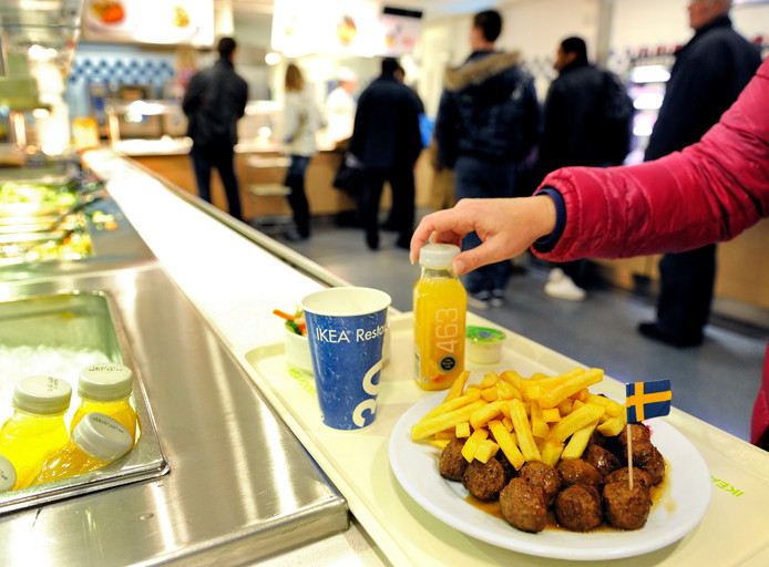 Twee Keer In De Rij Voor Zweedse Balletjes In Ikea Zwolle Is