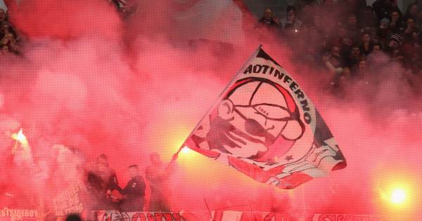 Duitse Bond Staat Voor Het Eerst Vuurwerk Toe Bij Voetbalduel Buitenlands Voetbal Ad Nl