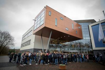 Leerling die porno kijkende docent filmde wacht sowieso straf