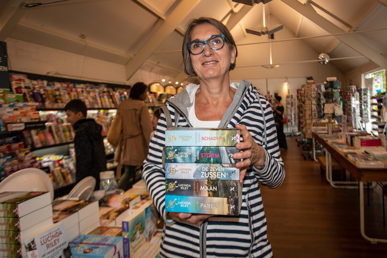 Verslingerd aan De Zeven Zussen: 'Als je aan de boeken ...