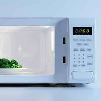 Eten uit de magnetron wordt met dit trucje sneller warm