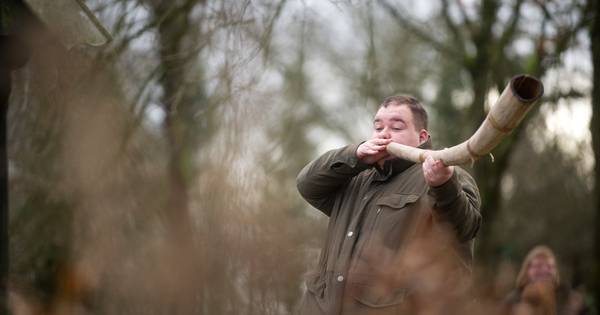 Op midwinterhoorn blazen in Hoge Hexel, met Zilveren Hoorn als inzet - Tubantia