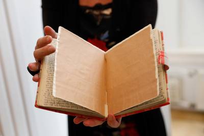 Had Anne Frank wel gewild dat haar schunnige passages naar buiten kwamen?