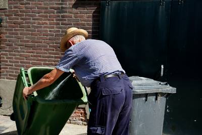 Venlose vuilnismannen geveld door de hitte, containers niet leeggemaakt