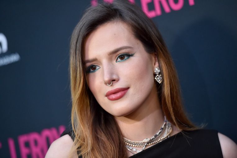 Bella Thorne verdient op één week tijd 2 miljoen dollar op ...