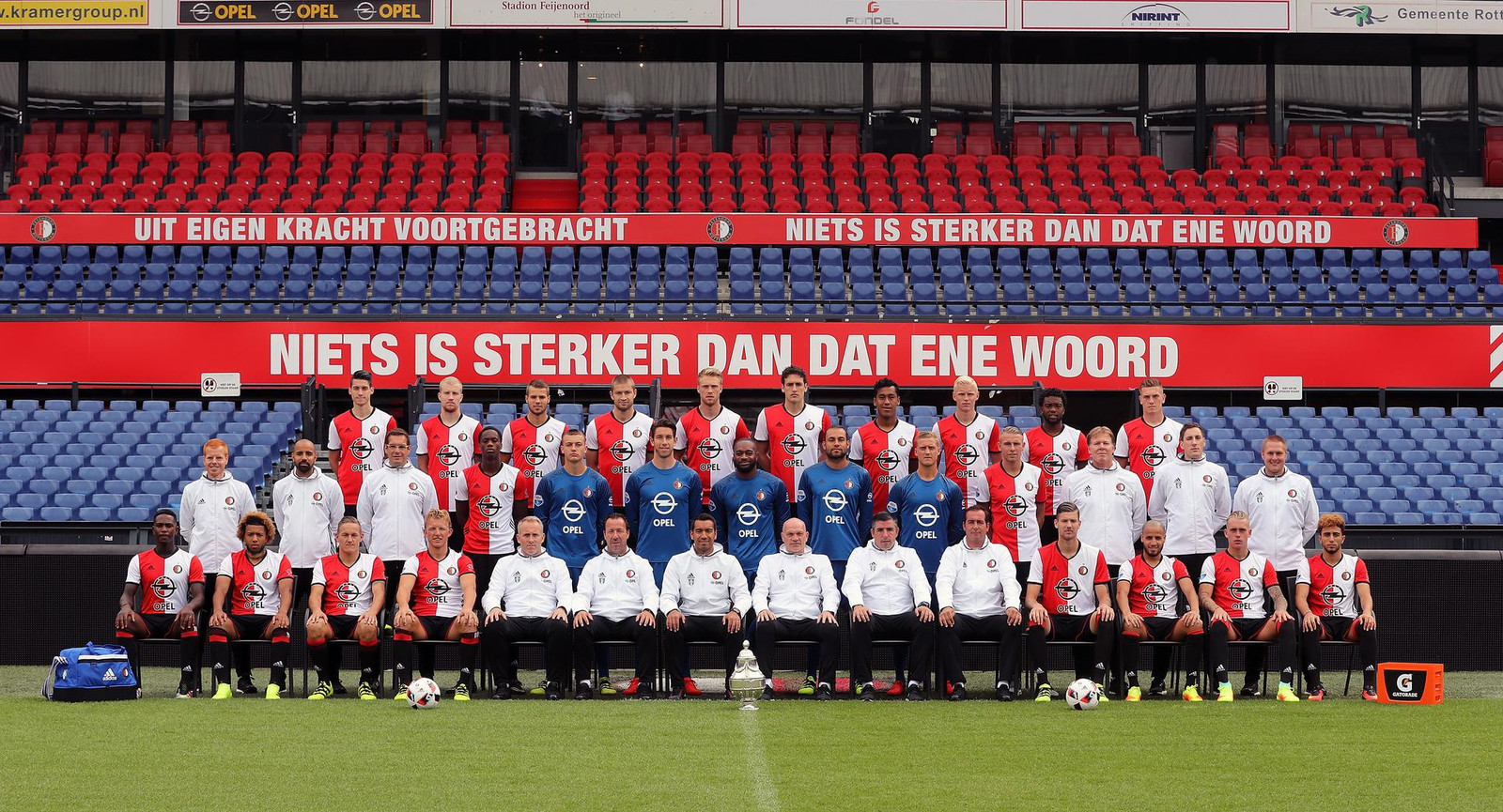 Feyenoord leunt dit seizoen op verdedigers uit Schoonhoven Foto AD.nl