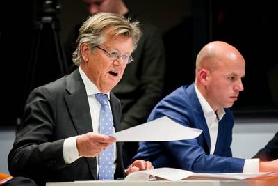 Ajax - PEC blijft op 13 maart, PEC slaapt nachtje over vervolgstap