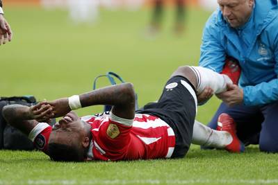 Bergwijn naar ziekenhuis gebracht, PSV vreest voor zware blessure