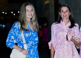 Spaanse koningin Letizia en prinses Leonor gespot in betaalbare jurken van Zara