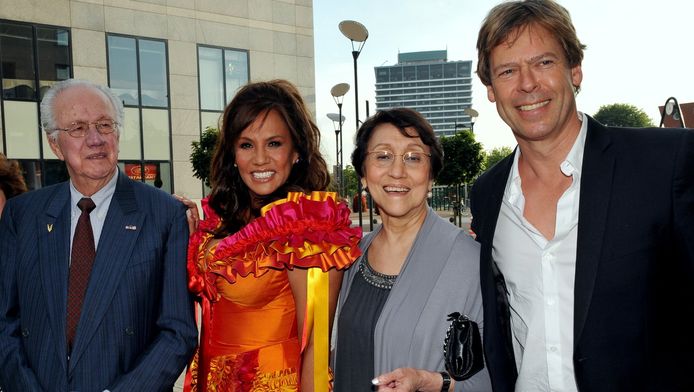 Patty Brard Zet Juridische Stappen Tegen Oudere Zus Show Ad Nl