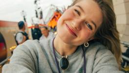 Charlotte Sieben ontdekt de backstage van Tien Om Te Zien