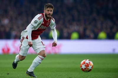 Record voor Lasse Schöne bevestiging voor veerkracht