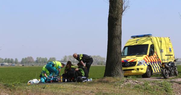 Motorrijdster gewond na val in Cromvoirt | 112 - BD.nl