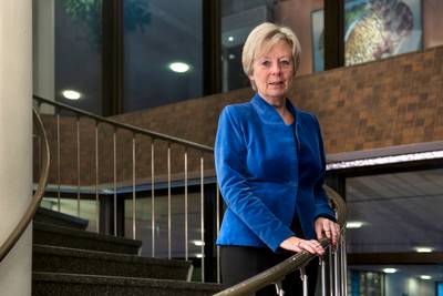 Oud-burgemeester van Rheden en Groenlo Petra van Wingerden waarnemend burgemeester in Apeldoorn