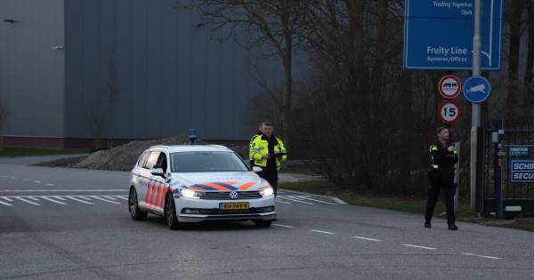 Mogelijke schietpartij parkeerterrein McDonald's #Ochten "Politiehelikopters, een traumaheli en heel veel politievoertuigen" .