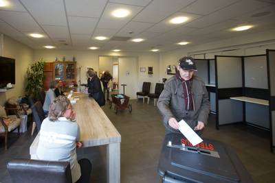 Rhenen wil meedoen met 'telproef' verkiezingen