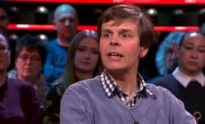 Ontroerende video over Kees Momma’s optreden in DWDD: ‘Daar zie ik waarachtig Matthijs van Nieuwkerk’
