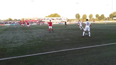 NEC na moeizaam begin ruim langs JVC