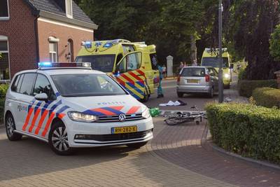Fietser gewond bij aanrijding in Gendringen, traumahelikopter rukt uit