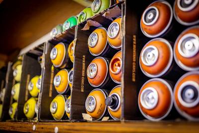 Berlijn zit in zijn maag met muurschildering van vermoorde crimineel