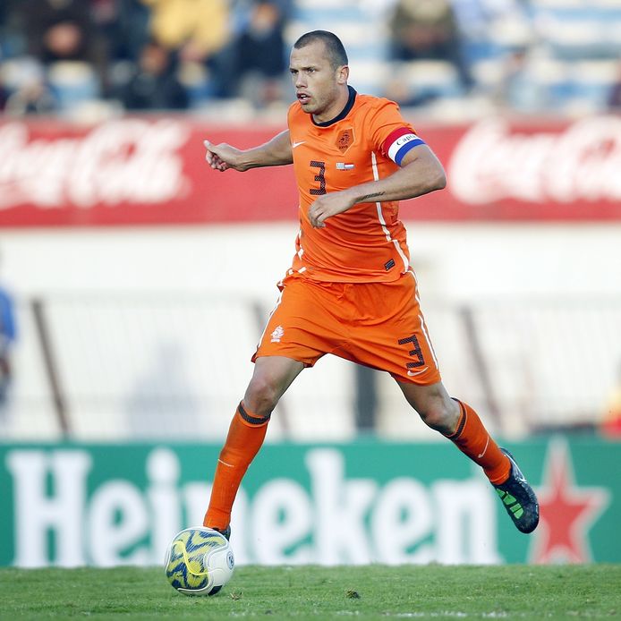 John Heitinga Nederlands Elftal Is Gesloten Boek Nederlands Voetbal Bndestem Nl