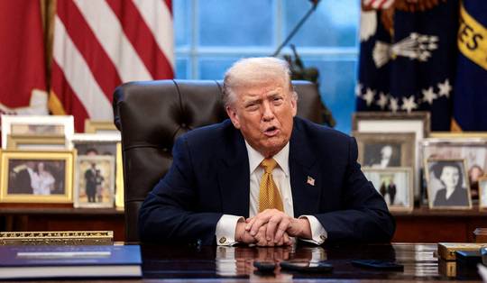 Trump wil Groenland omdat hij Nobelprijs niet gekregen heeft • Starmer: ‘Niemand heeft belang bij handelsoorlog’