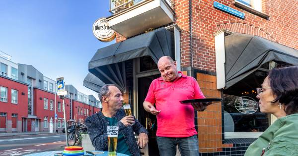 Dan mag je als kroegbaas eindelijk je terras openen, en kan je een beetje omzet behalen, zorgen de #afvalcontainers voor enorme stankoverlast.