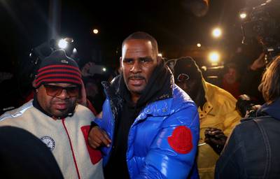 R. Kelly gearresteerd na aanklachten seksueel misbruik