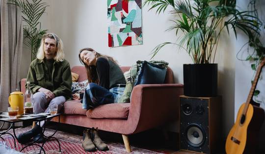 De Immoweb-foto’s waren niet veelbelovend, maar toen ze de ‘Artiestengang’ in Antwerpen bezocht, wist Najomi Smets niet wat ze zag