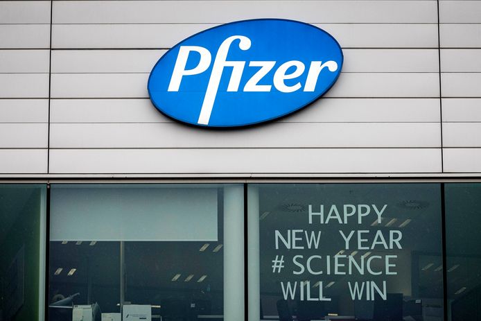 De Pfizer-fabriek in Puurs, Belgë. 'Gelukkig nieuwjaar, wetenschap zal winnen.'