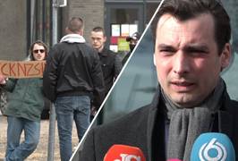 Drukte bij politiebureau vanwege Baudet: Urkers staan klaar met haring en bloemen