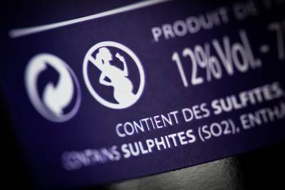 Franse regering: Zwanger? Drink geen wijn!