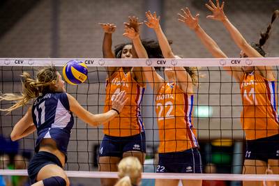 Goed begin is het halve werk voor volleybalsters