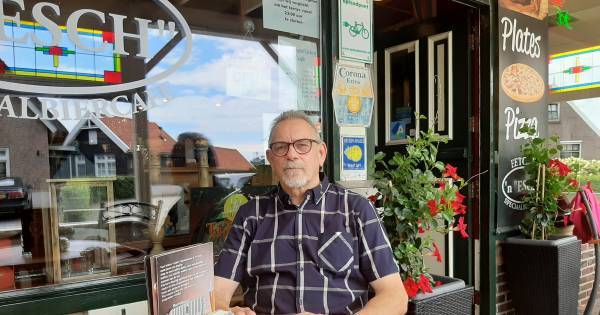 Cafébaas in Den Ham boos dat terras om 23.00 uur dicht moet: 'In 30 jaar nooit eerder hoeven sluiten
