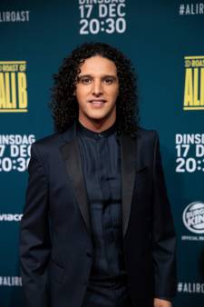 Ali B slaat terug naar Derksen en Van der Gijp: ‘Hoop dat iemand jullie een bloemetje brengt’