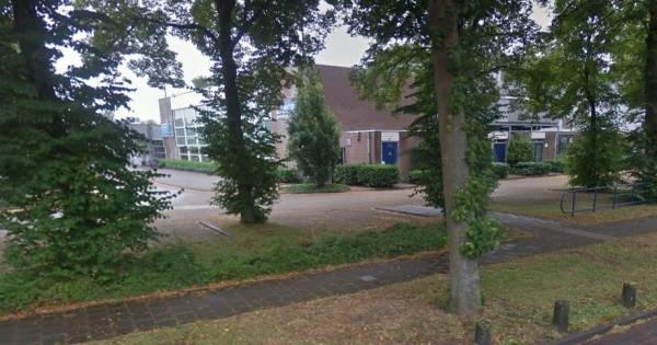 Wel bijzonder!  Twintig #ouders met elkaar op de vuist tijdens #kinderfeestje bij KidsPlaza in Vught #vechtpartij  .