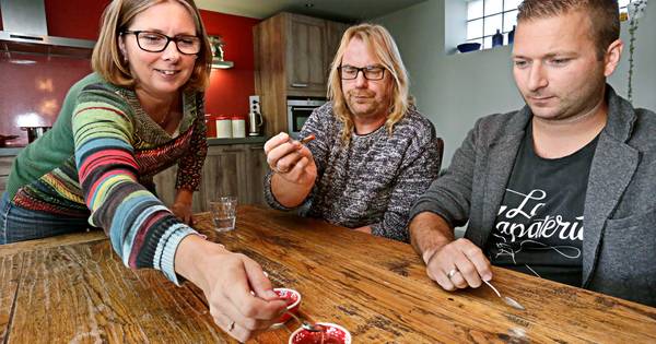 Ketchup en ijs leren maken tijdens Het Klokhuis Onderneemt Backstage in Graauw en Sluis - BN DeStem