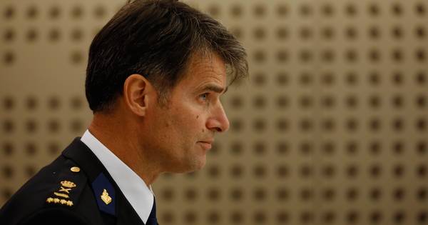 Korpschef Akerboom noemt geweld tegen politie in Doetinchem onacceptabel - Tubantia