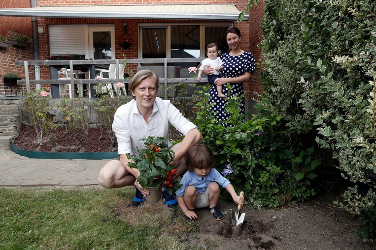 Stijn en Nuria met Théodore en Victor: “Als hij lang haar, een sixpack en de looks van een Viking zou hebben, dan wel. Maar helaas beantwoordt Stijn aan geen één van die drie punten.”